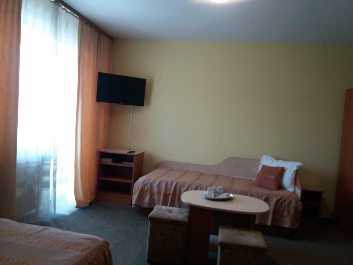 Vila Queen Arad Esterno foto